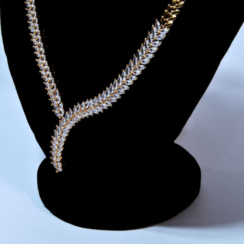 Leaf-Patterned 1k Golden Base & White Gem Stones Jewelry set (LC0013) - Image 3