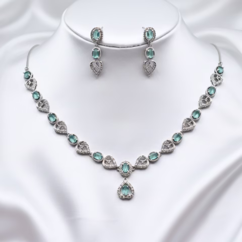 1K Heart Style Imported zircons Set (2 Color Choices) (LC-0034)