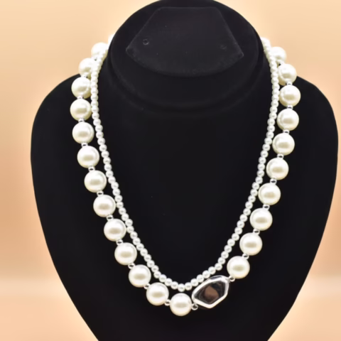 Elegant White Pearl Necklace with Silver Center Design (MAL-0016)