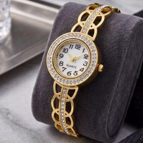 Premium Stainless Steel Bracelet Style Fancy Wristwatch for Women (LW-002)